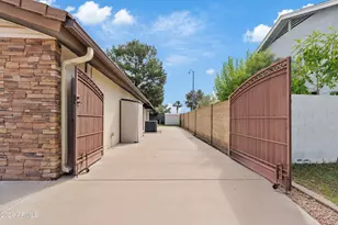 843 N Winthrop Cir, Mesa, AZ 85213 - Photo 31