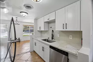 7126 N 19th Ave, Phoenix, AZ 85021 - Photo 15