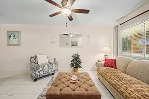 10619 W Coggins Dr, Sun City, AZ 85351 - Photo 5