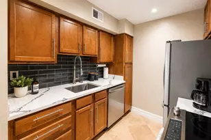 3500 N Hayden Rd, Scottsdale, AZ 85251 - Photo 7