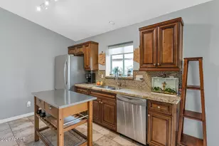4834 E Mossman Rd, Phoenix, AZ 85054 - Photo 13