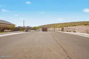 3236 W Juniper Canyon Dr, Phoenix, AZ 85083 - Photo 31