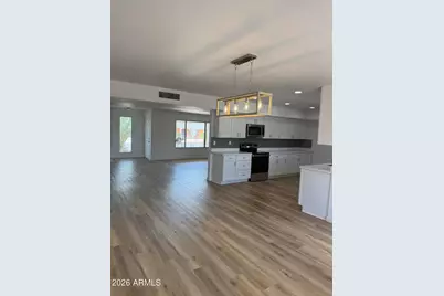 9742 W Alabama Avenue, Sun City, AZ 85351 - Photo 5