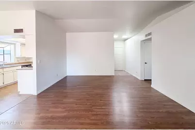 10701 W Campbell Avenue, Phoenix, AZ 85037 - Photo 3