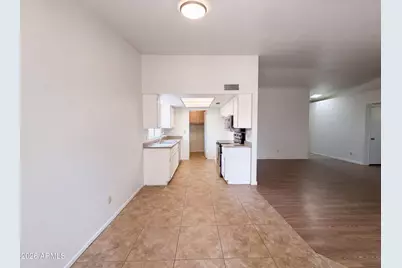 10701 W Campbell Avenue, Phoenix, AZ 85037 - Photo 7