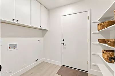 7945 W Greer Avenue, Peoria, AZ 85345 - Photo 11