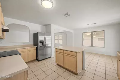454 W Cotton Lane, Gilbert, AZ 85233 - Photo 11