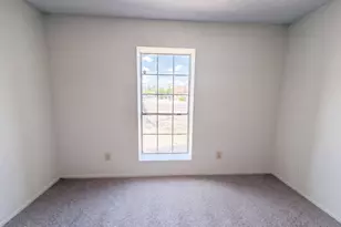 615 W Montoya Ln, Phoenix, AZ 85027 - Photo 13