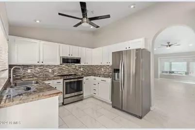9138 E Davenport Drive, Scottsdale, AZ 85260 - Photo 15