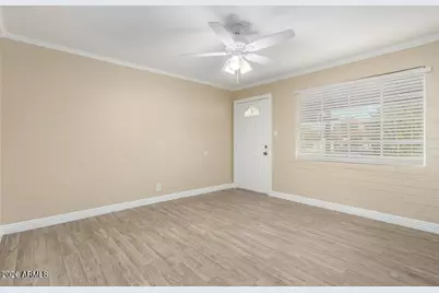 2301 W Hayward Avenue, Phoenix, AZ 85021 - Photo 19