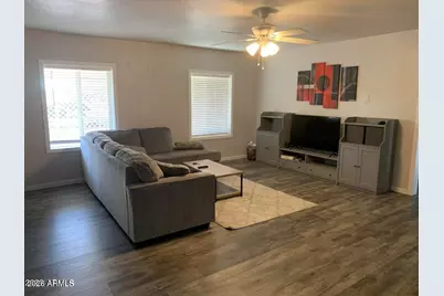 2301 W Hayward Avenue, Phoenix, AZ 85021 - Photo 9