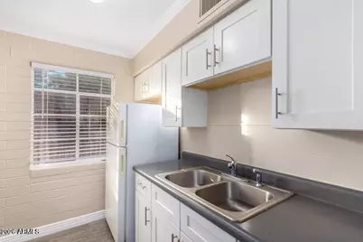 2301 W Hayward Avenue, Phoenix, AZ 85021 - Photo 21