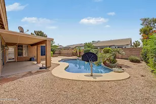 245 E Smoke Tree Rd, Gilbert, AZ 85296 - Photo 29