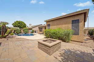 245 E Smoke Tree Rd, Gilbert, AZ 85296 - Photo 25