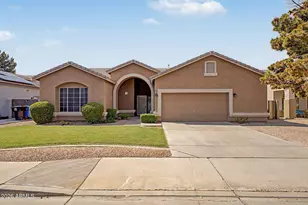 245 E Smoke Tree Rd, Gilbert, AZ 85296 - Photo 17