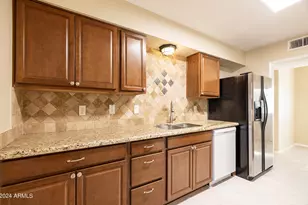 12208 N Pebble Beach Dr, Sun City, AZ 85351 - Photo 5