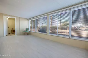 12208 N Pebble Beach Dr, Sun City, AZ 85351 - Photo 11