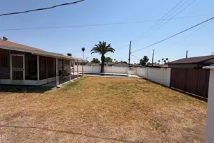 8228 N 35th Ave, Phoenix, AZ 85051 - Photo 13