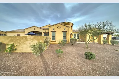 20930 W Sunrise Lane, Buckeye, AZ 85396 - Photo 3