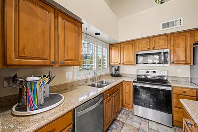 4050 W Charlotte Drive, Glendale, AZ 85310 - Photo 11
