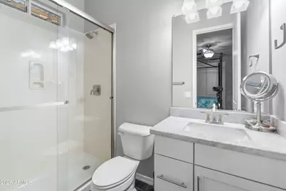 2922 E Minnezona Avenue, Phoenix, AZ 85016 - Photo 27