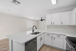 5711 N 73rd Dr, Glendale, AZ 85303 - Photo 5