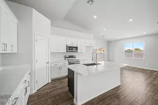11064 W Torren Dr, Arizona City, AZ 85123 - Photo 13