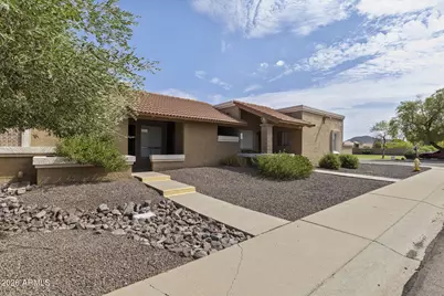 312 W Yukon Drive #2, Phoenix, AZ 85027 - Photo 3