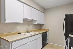 312 W Yukon Dr, Phoenix, AZ 85027 - Photo 11