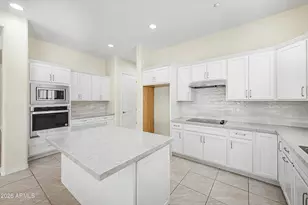 27435 N 89th Dr, Peoria, AZ 85383 - Photo 9