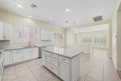27435 N 89th Drive, Peoria, AZ 85383 - Photo 11