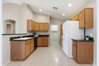 8390 W Coronado Drive, Arizona City, AZ 85123 - Photo 11