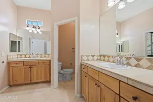 31 E Desert Hills Dr, Phoenix, AZ 85086 - Photo 23
