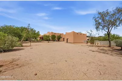 31 E Desert Hills Drive, Phoenix, AZ 85086 - Photo 33