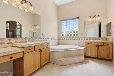 31 E Desert Hills Drive, Phoenix, AZ 85086 - Photo 3
