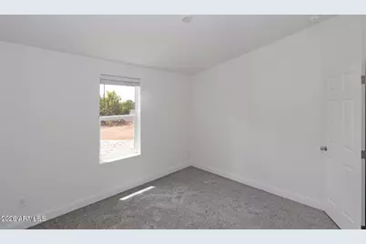 2067 E Spruce Street, Williams, AZ 86046 - Photo 7