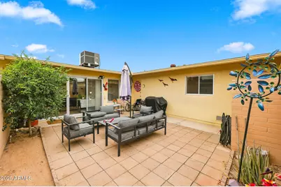 10822 W Santa Fe Drive, Sun City, AZ 85351 - Photo 25