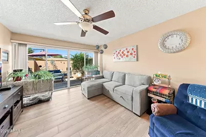 10822 W Santa Fe Drive, Sun City, AZ 85351 - Photo 11