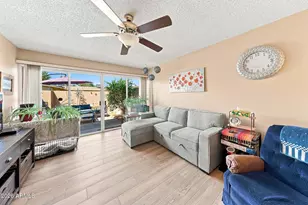10822 W Santa Fe Dr, Sun City, AZ 85351 - Photo 11