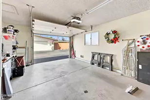 10822 W Santa Fe Dr, Sun City, AZ 85351 - Photo 27