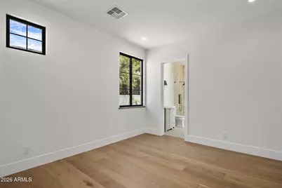 5935 E Calle Tuberia --, Phoenix, AZ 85018 - Photo 31