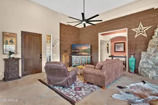 141 E Cloud Rd, Phoenix, AZ 85086 - Photo 19