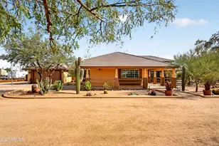 141 E Cloud Rd, Phoenix, AZ 85086 - Photo 11
