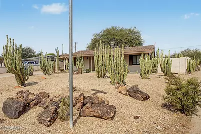 8103 N 11th Street, Phoenix, AZ 85020 - Photo 3