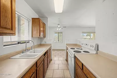 8103 N 11th Street, Phoenix, AZ 85020 - Photo 13