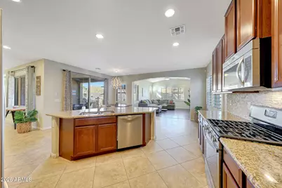 17842 W Chuckwalla Canyon Road, Goodyear, AZ 85338 - Photo 5