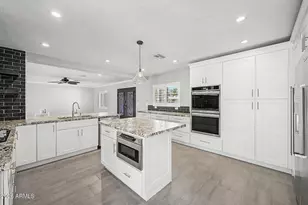 1011 W Palo Verde Dr, Phoenix, AZ 85013 - Photo 9