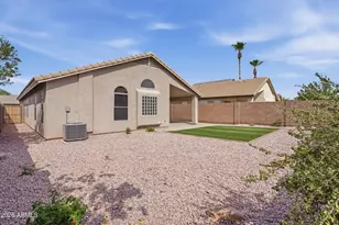 29629 N Blackfoot Daisy Dr, San Tan Valley, AZ 85143 - Photo 31