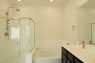 2413 W Sunland Ave, Phoenix, AZ 85041 - Photo 37