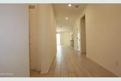 2413 W Sunland Avenue, Phoenix, AZ 85041 - Photo 39